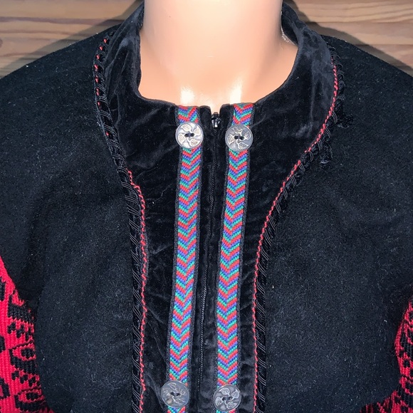 Vintage Nordic SCANDINAVIAN Hand-Embroidered Wool Coat by Samii. GAY ELLIS - Picture 2 of 13